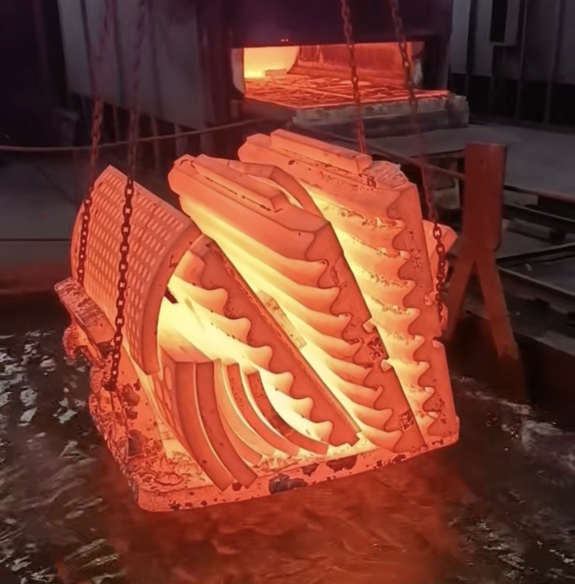 Wear Parts Melting and Pouring Process