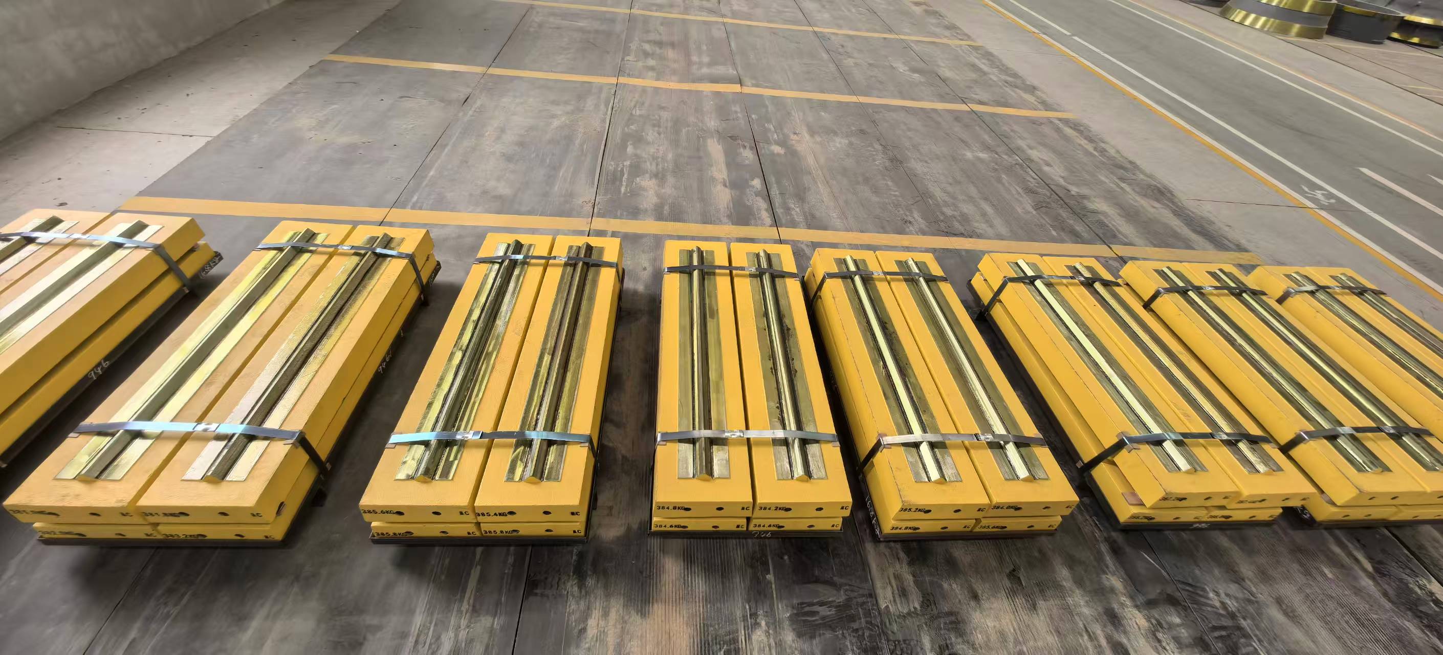 Why Blow Bars Wear Too Fast in Impact Crushers — And How the Right Material Can Reduce Downtime